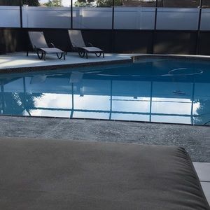 Meet your Posher, Constantino